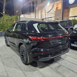 آئودی Q5  تیپ 4 full